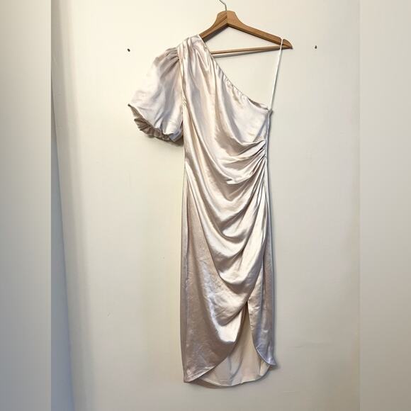 ELLIATT Cinda Satin Midi Dress in Pearl one shoulder puff sleeve bridal revolve - Picture 4 of 16
